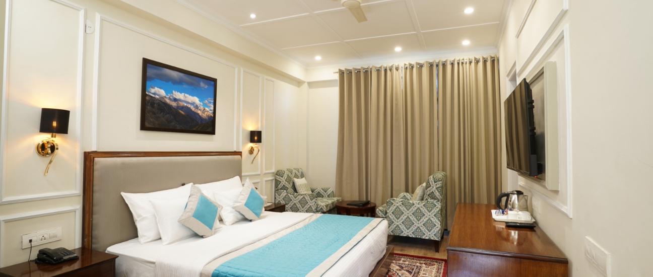 Presidential Suite with Private Balcony