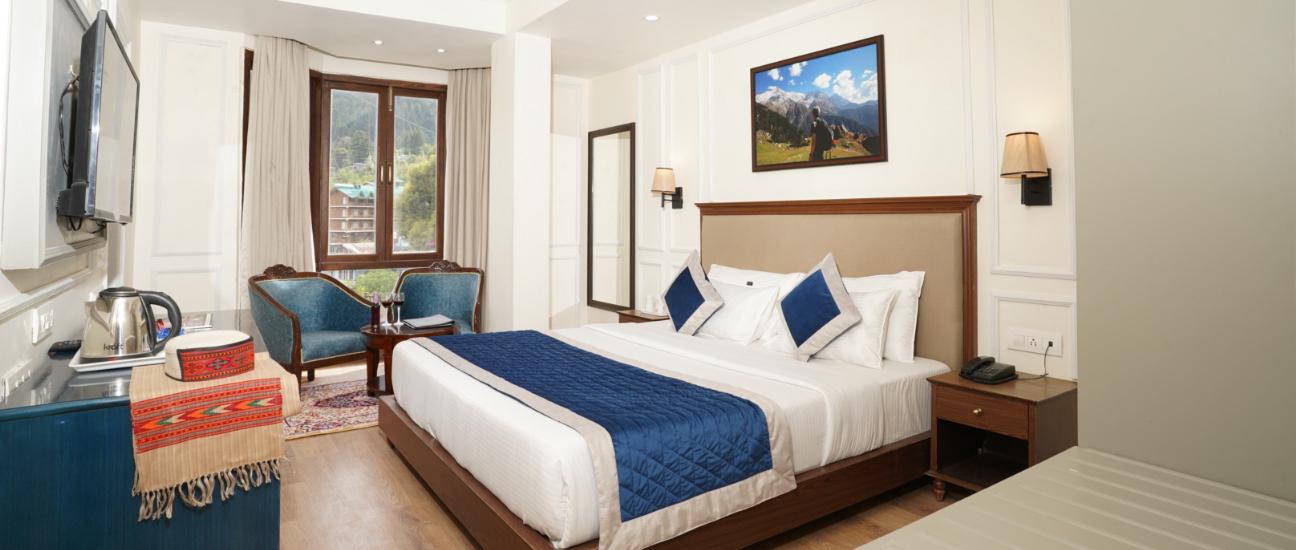 Super Deluxe Room with Bay Window